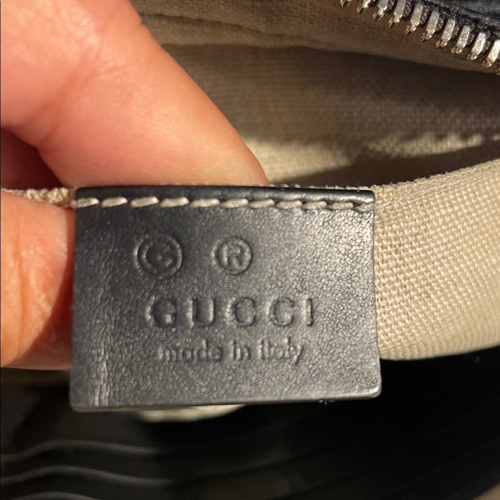 Gucci Black Leather guccisima monogram camera crossbody bag - Picture 5 of 15